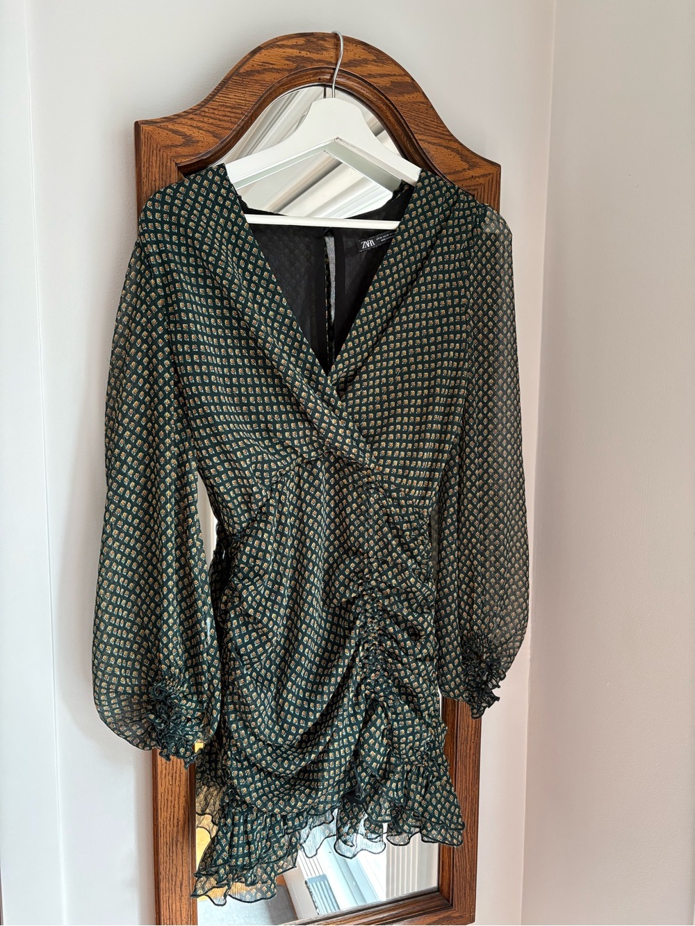 Zara Long-Sleeve Green Patterned Dress